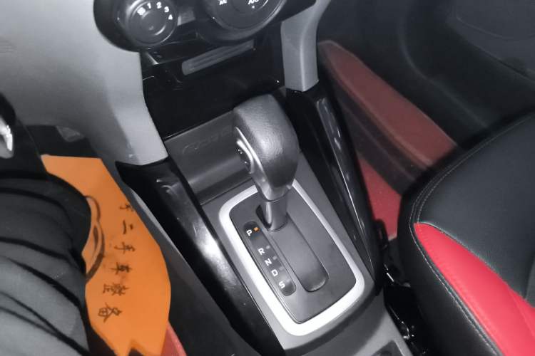 Used Ford EcoSport 2013 1.5L Automatic Fashion Model