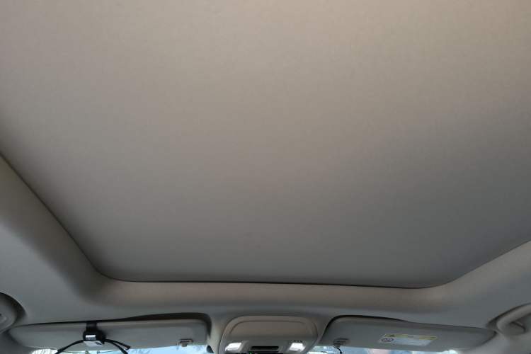 Used Buick Envision 2022 Facelift Encore S 652T Two-Wheel-Drive Luxury Model
