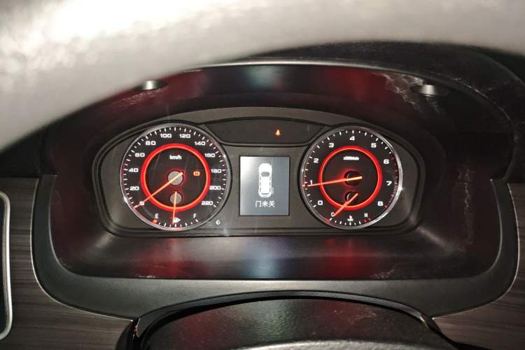 Used SAIC MAXUS G10 2019 PLUS 2.0T Automatic Elite Edition China VI Standard
