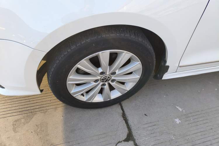 Used Volkswagen Sagitar 2016 230TSI 25th Anniversary Edition
