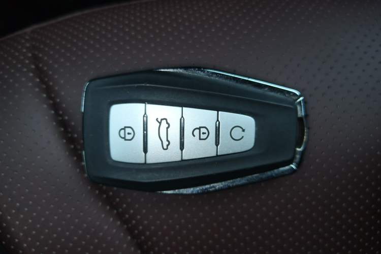 Used Geely Auto Monjaro L 2021 2.0TD DCT EVO Two-Wheel Drive Smart Luxury Version
