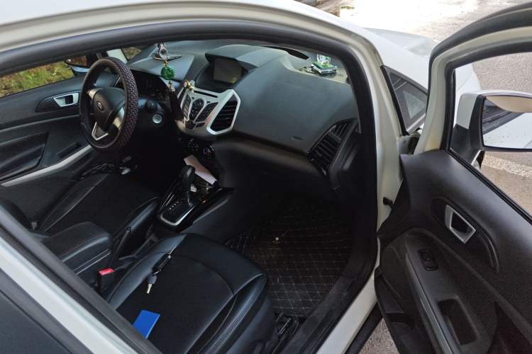 Used Ford EcoSport 2013 1.5L Automatic Fashion Model
