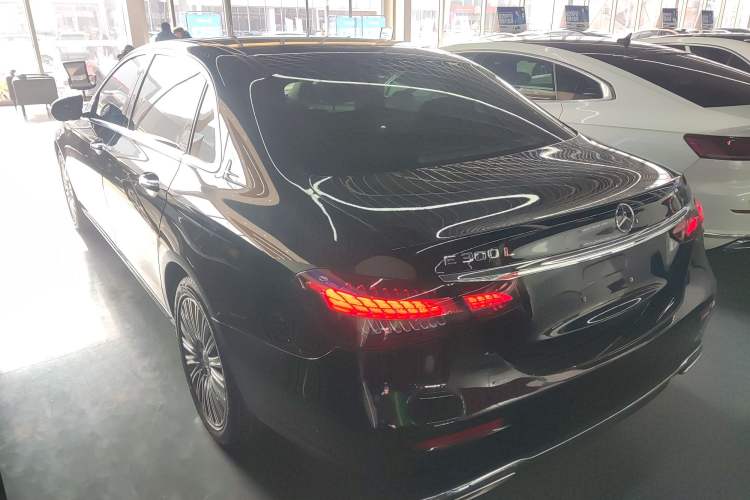 Used Mercedes-Benz E-Class 2022 Revised Version E 300 L Fashion Edition
