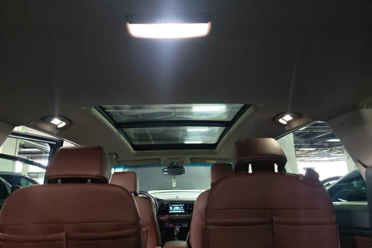 Used Buick GL6 2018 18T 6-Seater Prestige Model
