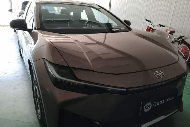 Used Toyota bZ3 2023 616 km Long-Range Premium