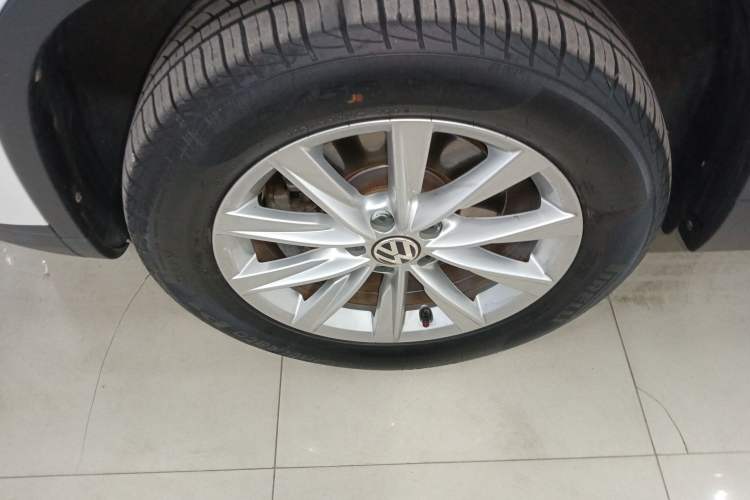 Used Volkswagen Tiguan L 2015 1.8TSI Automatic Two-Wheel Drive Comfort Edition