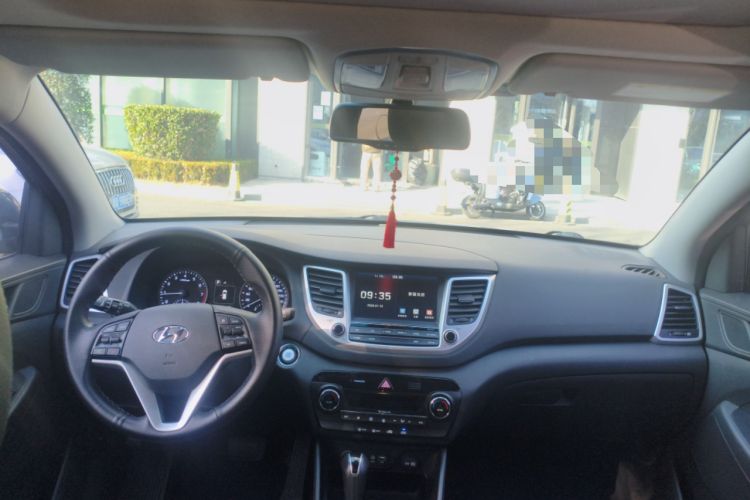 Used Hyundai Tucson 2015 1.6T Dual-Clutch Two-Wheel-Drive Smart Model
