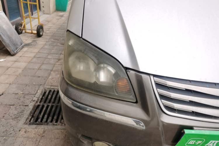 Used FORTHING Lingzhi 2013 M3 1.6L 7-Seater Comfort Model