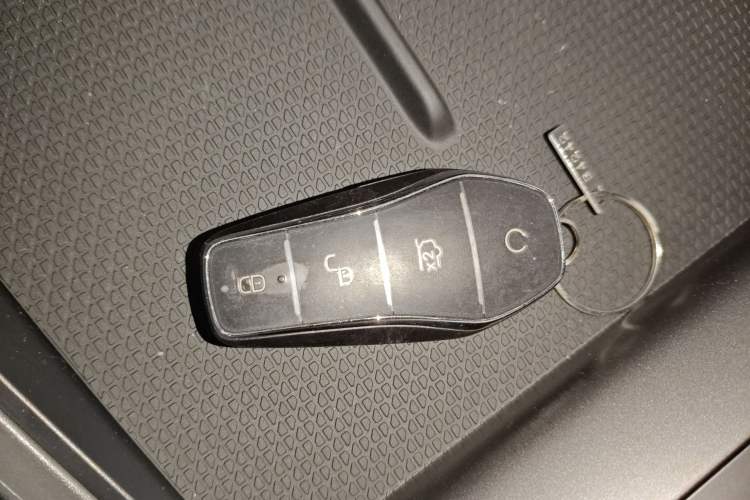 Used BYD Qin L 2025 DM-i Smart Drive 80KM Leading Model