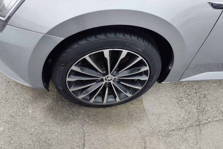 Used Skoda Superb 2018 TSI330 DSG Comfort Edition China VI Standard