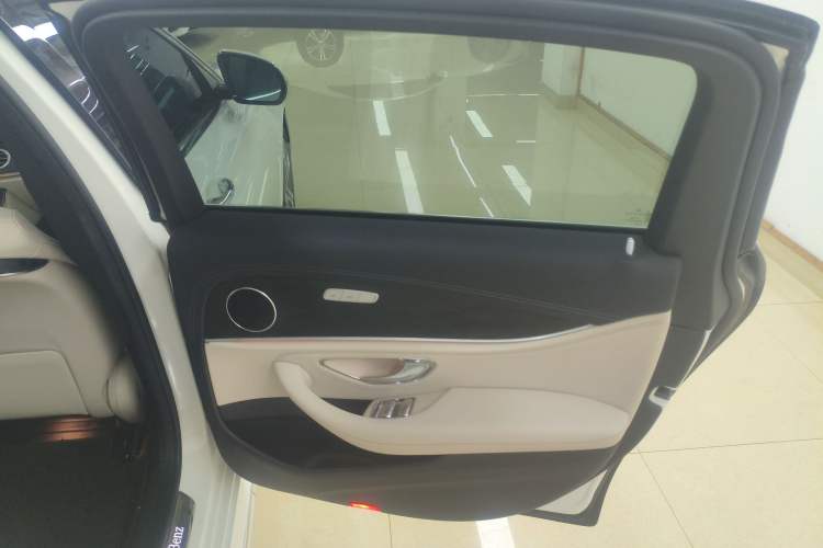 Used Mercedes-Benz E-Class 2016 E 200 L Sport Edition
