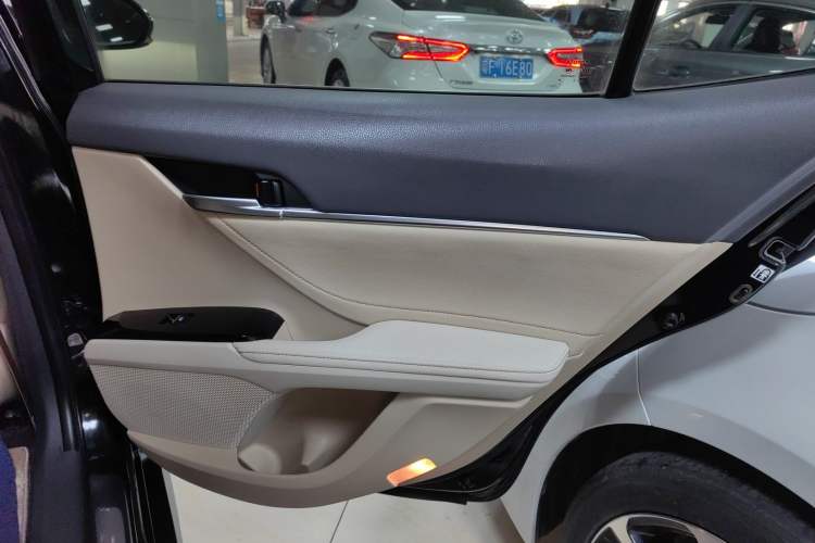 Used Toyota Camry 2019 2.0G Luxury Edition China VI Standard
