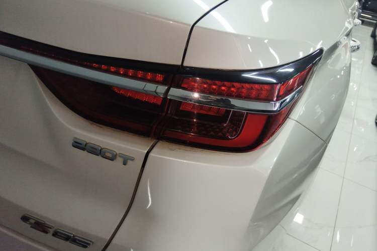 Used Changan CS85 COUPE 2021 1.5T DCT Elite Edition