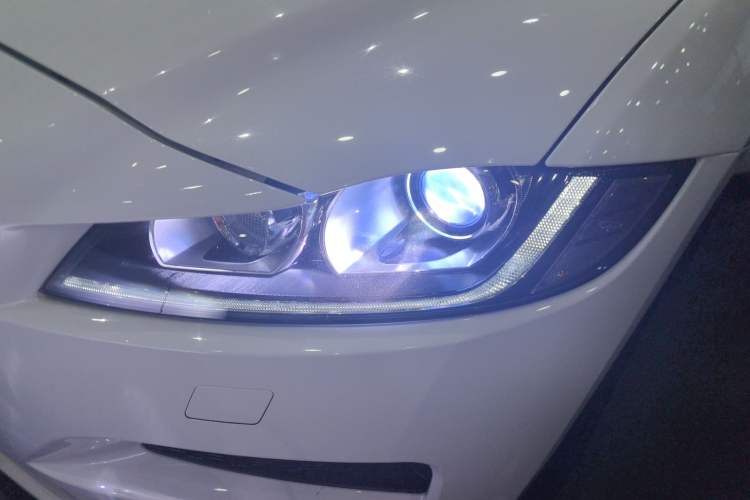 Used Jaguar F-PACE 2020 2.0T Urban Deluxe Edition
