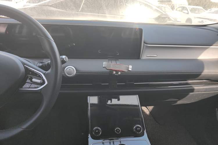 Used NETA U 2022 Pro 400 Comfort Edition