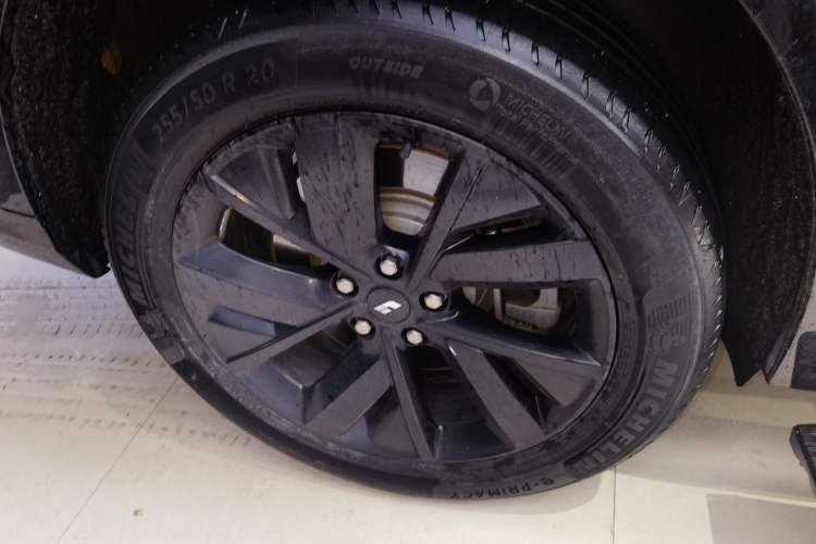 Used Li Auto L8 2023 Max model
