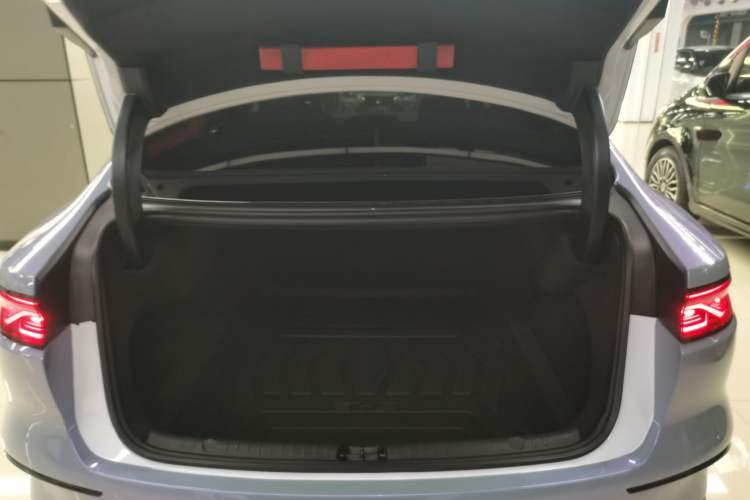 Used BYD Han 2023 DM-i Champion Edition 121KM Prestige Model
