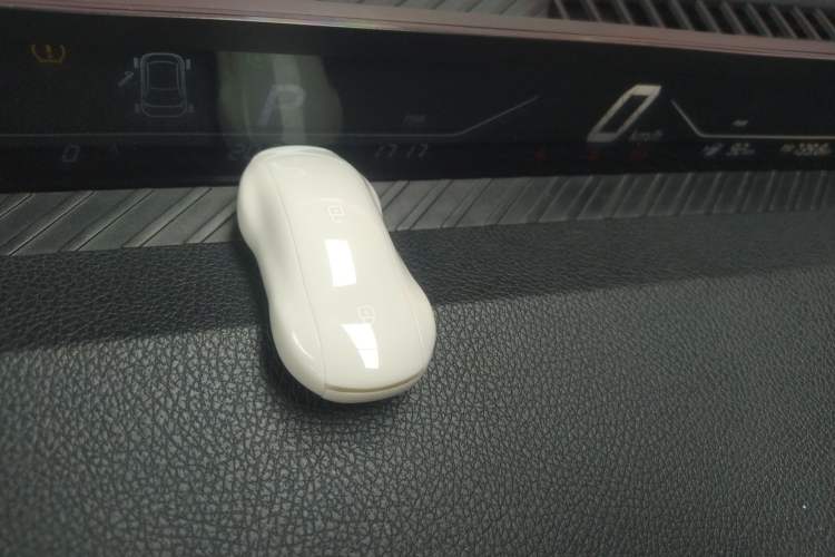 Used NETA V 2022 Chao 400 Lite Pink Custom Edition
