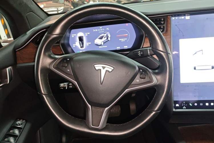 Used Tesla Model X 2019 Long-Range Version
