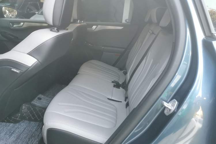 Used Ford Escape 2020 EcoBoost 245 Two-Wheel-Drive Titanium Edition
