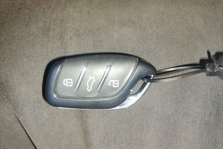 Used Roewe i5 2023 1.5L Manual Comfort Edition
