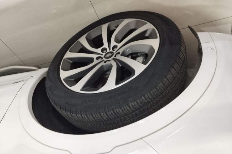 Used Land Rover Discovery Sport 2020 249 PS R-Dynamic Performance Tech Edition 7 Seats
