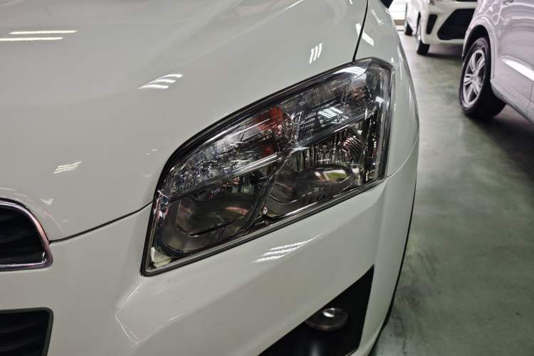 Used Chevrolet Trax 2016 1.4T Automatic Two-Wheel Drive Comfort Version with Sunroof
