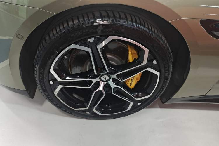 Used Xiaomi Auto SU7 2024 Rear-Drive Long-Range Intelligent Driving Version