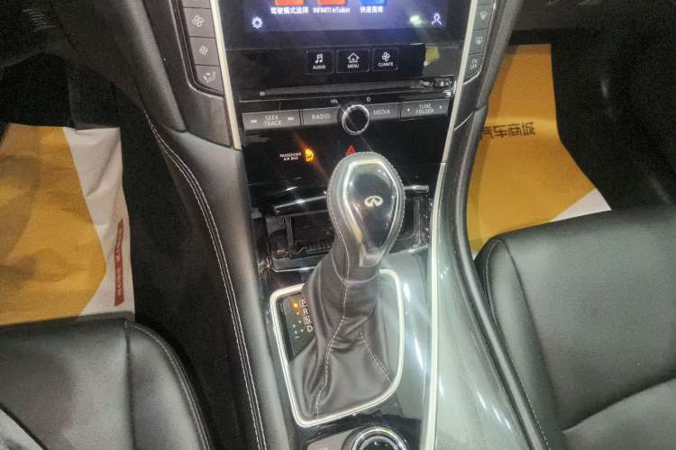 Used Infiniti Q50L 2022 2.0T Comfort Edition
