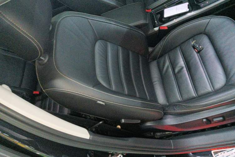 Used Volkswagen Passat 2017 330TSI DSG Luxury Edition
