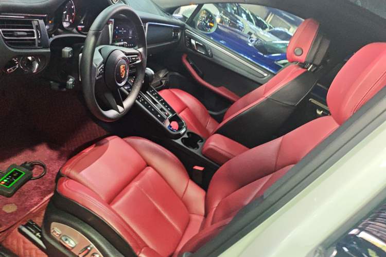 Used Porsche Macan 2024 Macan 2.0T