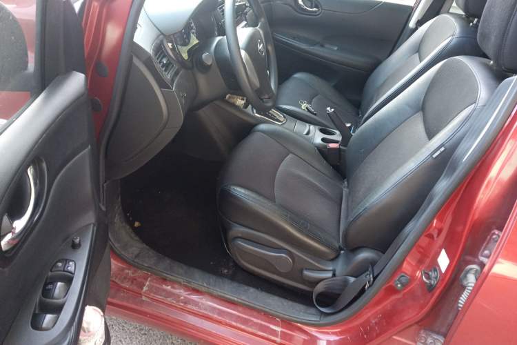 Used Nissan Tiida 2011 1.6L CVT Smart Version
