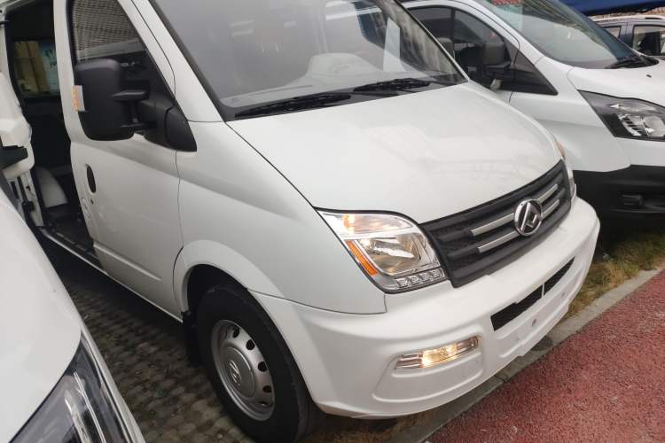 Used SAIC MAXUS Xintu V80 2021 2.0T AMT Classic Aoyuntong Short Wheelbase Mid-Roof 5/6-Seater