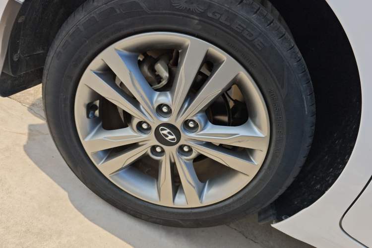 Used Hyundai Elantra 2016 1.4T Dual-Clutch Xuan Dong · Dynamic Version