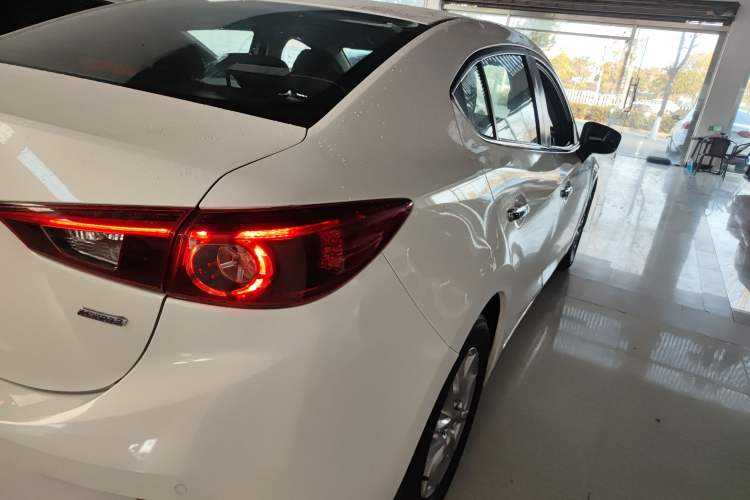 Used Mazda Mazda 3 Axela 2017 Sedan 1.5L Automatic Luxury Model Emission Standard China V