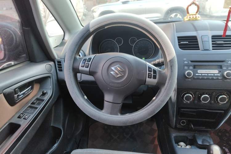 Used Suzuki SX4 2016 1.6L Automatic Classic Edition