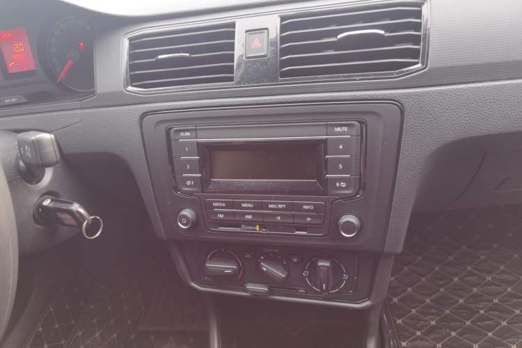 Used Volkswagen Santana 2021 1.5L Manual Fashion Edition
