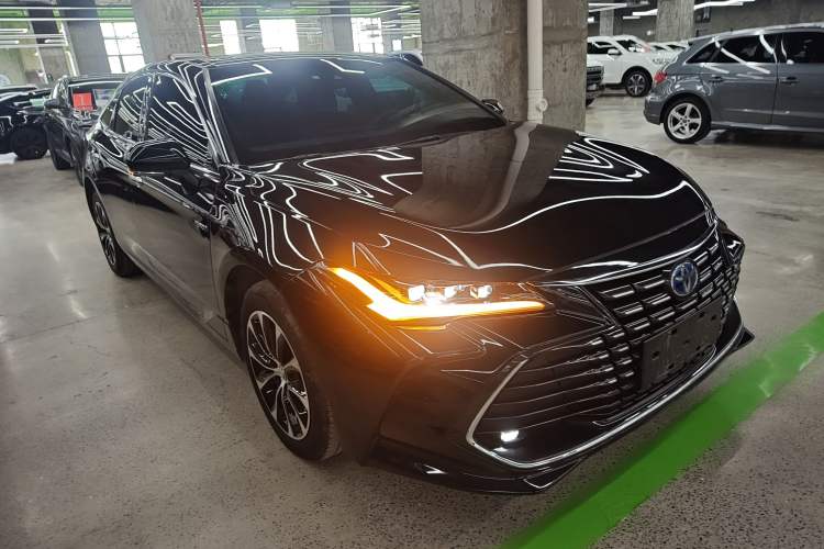 Used Toyota Avalon 2023 Dual-Engine 2.5L Luxury Edition