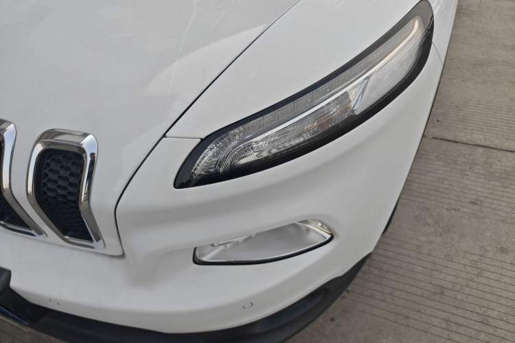 Used  Cherokee 2017 2.0L Superior Edition
