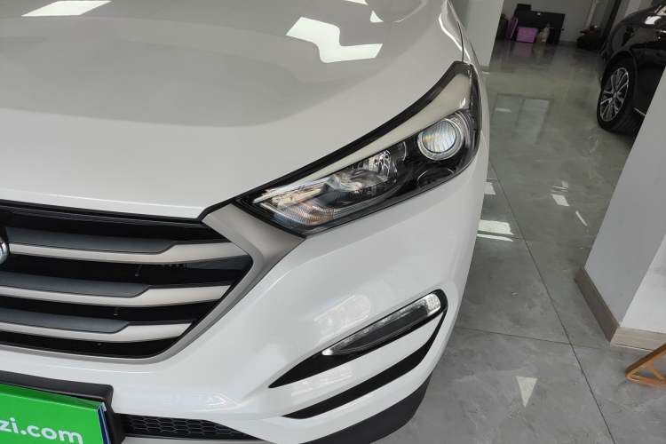 Used Hyundai Tucson 2018 1.6T Dual-Clutch Two-Wheel Drive 15th Anniversary Special Edition