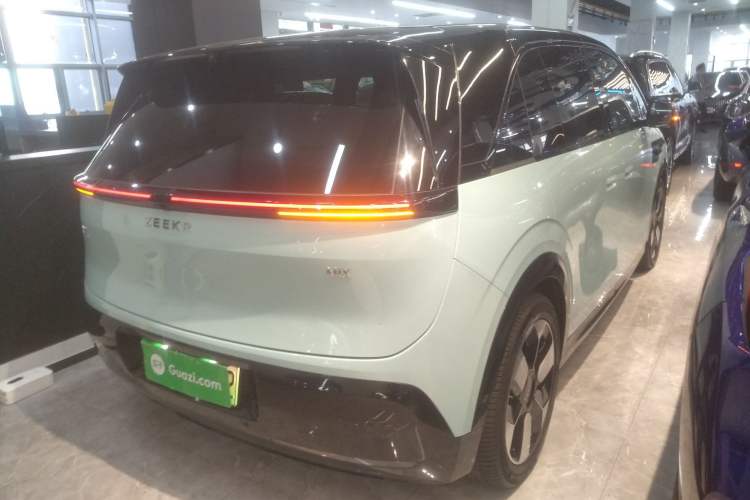 Used Zeekr MIX 2025 Long-Range Intelligent Driving Edition
