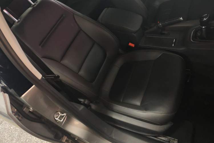 Used Volkswagen Sagitar 2015 1.6L Manual Comfort Model