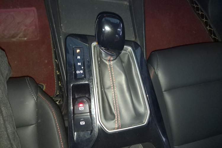 Used MG 5 2022 180 DVVT CVT Youth Luxury Edition