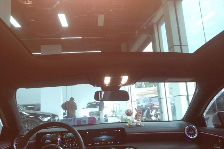 Used Mercedes-Benz A-Class 2022 Revised Version A 200 L Sport Sedan Fashionable Style
