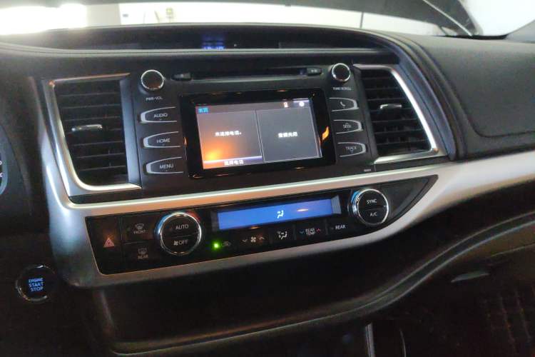 Used Toyota Highlander 2018 2.0T Four-Wheel Drive Luxury Version 7 Seats China VI Standard
