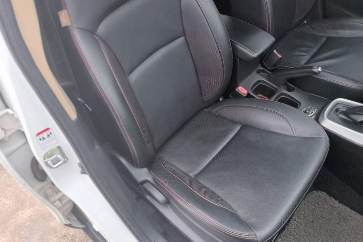 Used Suzuki S-Cross 2014 1.6L CVT Four-Wheel Drive Luxury Version
