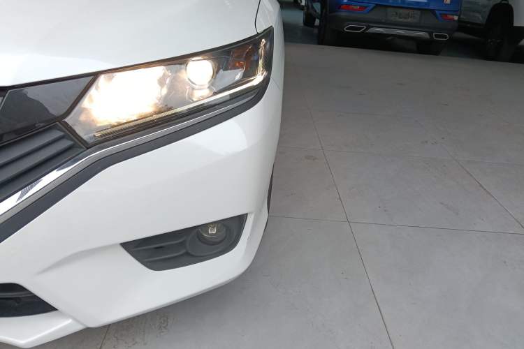 Used Honda Greiz 2016 1.5L CVT Classic Edition
