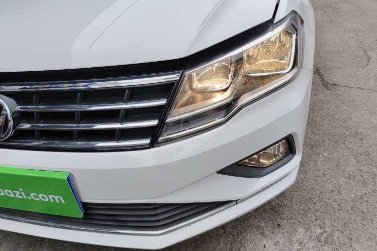 Used Volkswagen Jetta 2017 1.4L Manual Comfort Model
