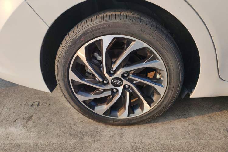 Used Hyundai Elantra 2019 1.5L CVT ZhiXuan – Elite Version
