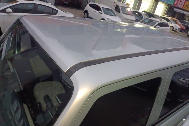 Used  V23 2025 401 Two-Wheel Drive Intelligent Driving Version
